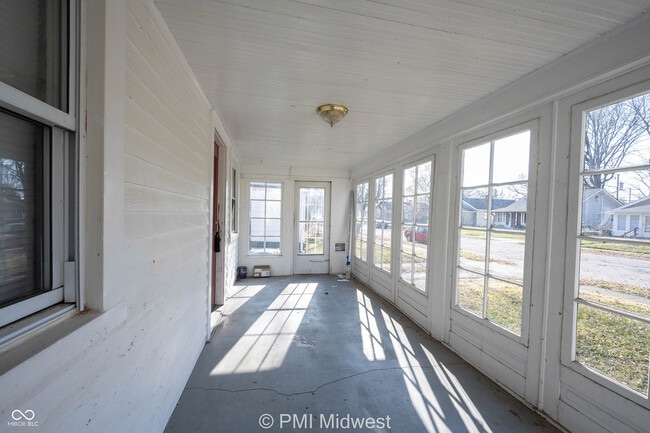 Photo - 4715 Caroline Ave