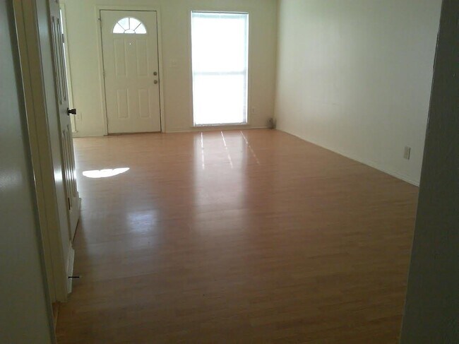 Photo - 193 Old Mayhew Rd Unit #193