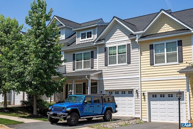 Building Photo - 2135 Saranac Ct Rental