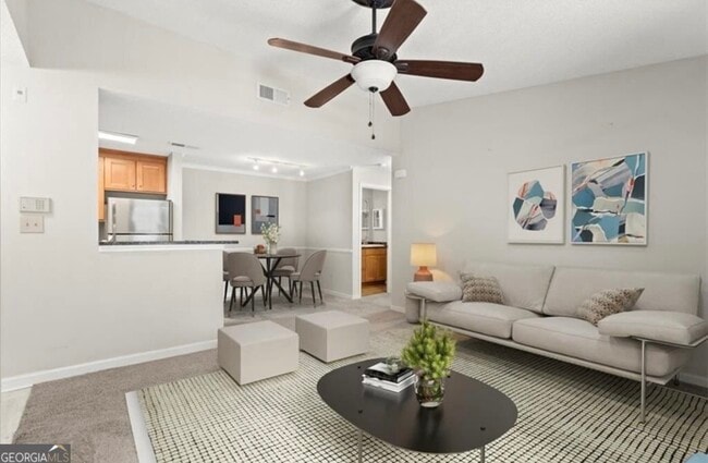 Photo - 534 Granville Ct Unidad 534