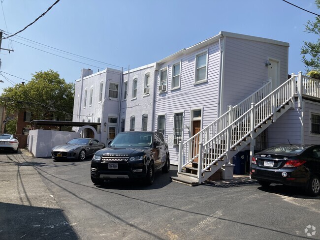 Building Photo - 107 N Patrick St Unit #3 Rental
