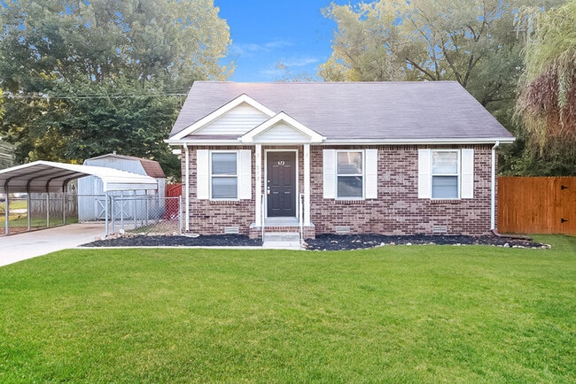 Building Photo - 573 Brady Dr