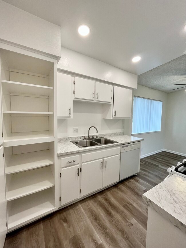 Photo - Bridgeport Apartment Homes