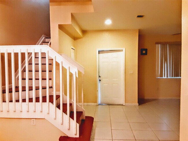 Photo - 1425 SE 24th Ct