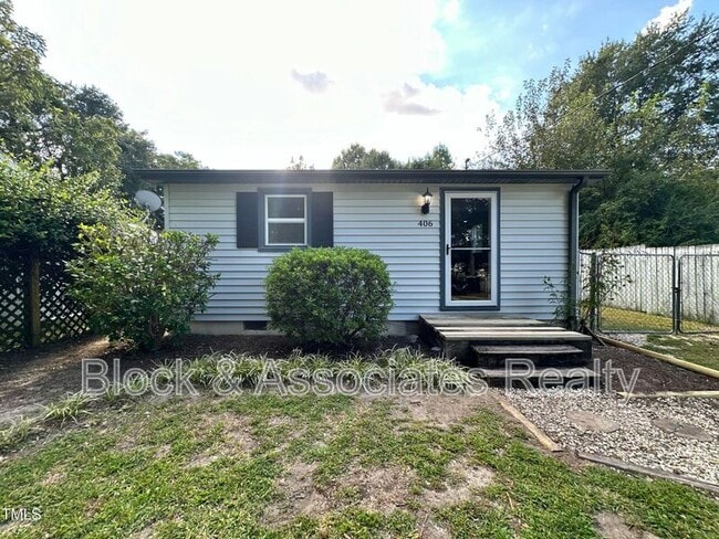 Building Photo - 406 S Hughes St Rental