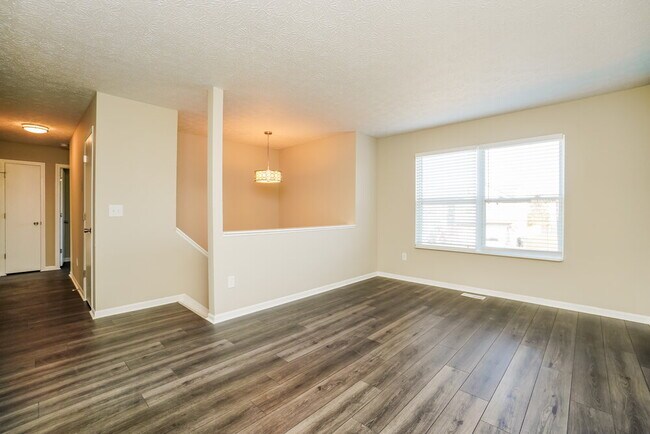 Photo - 1365 Randan Dr