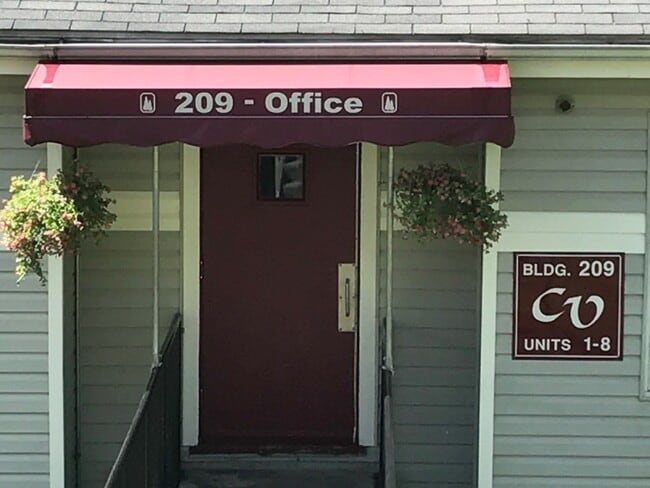 Photo - Crescent View Apartments