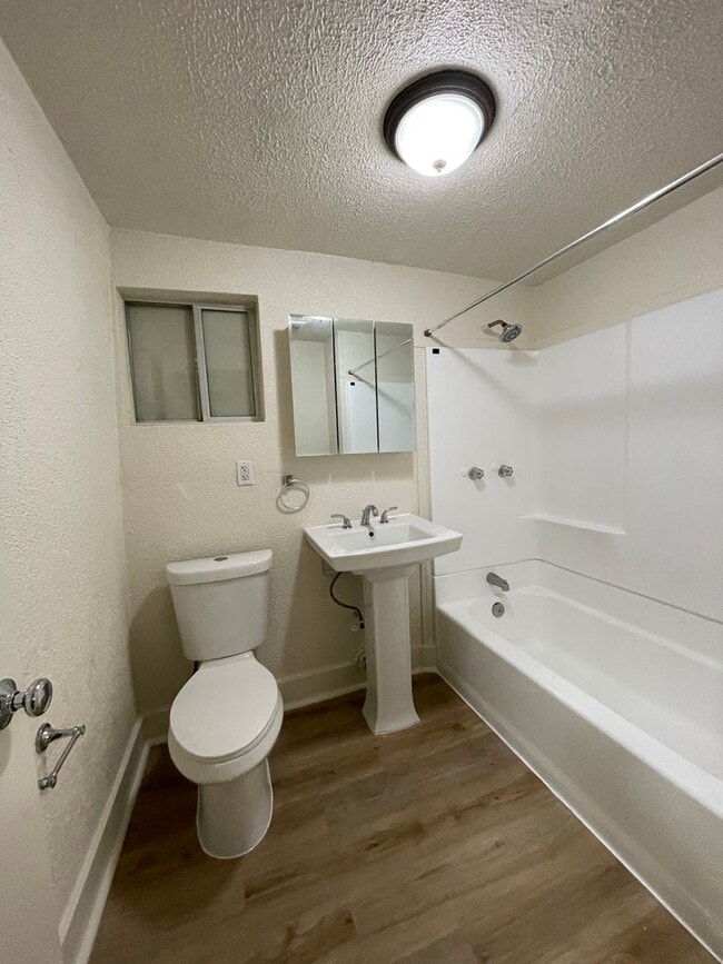 Photo - 1436-1438 3rd St Unit B Lower