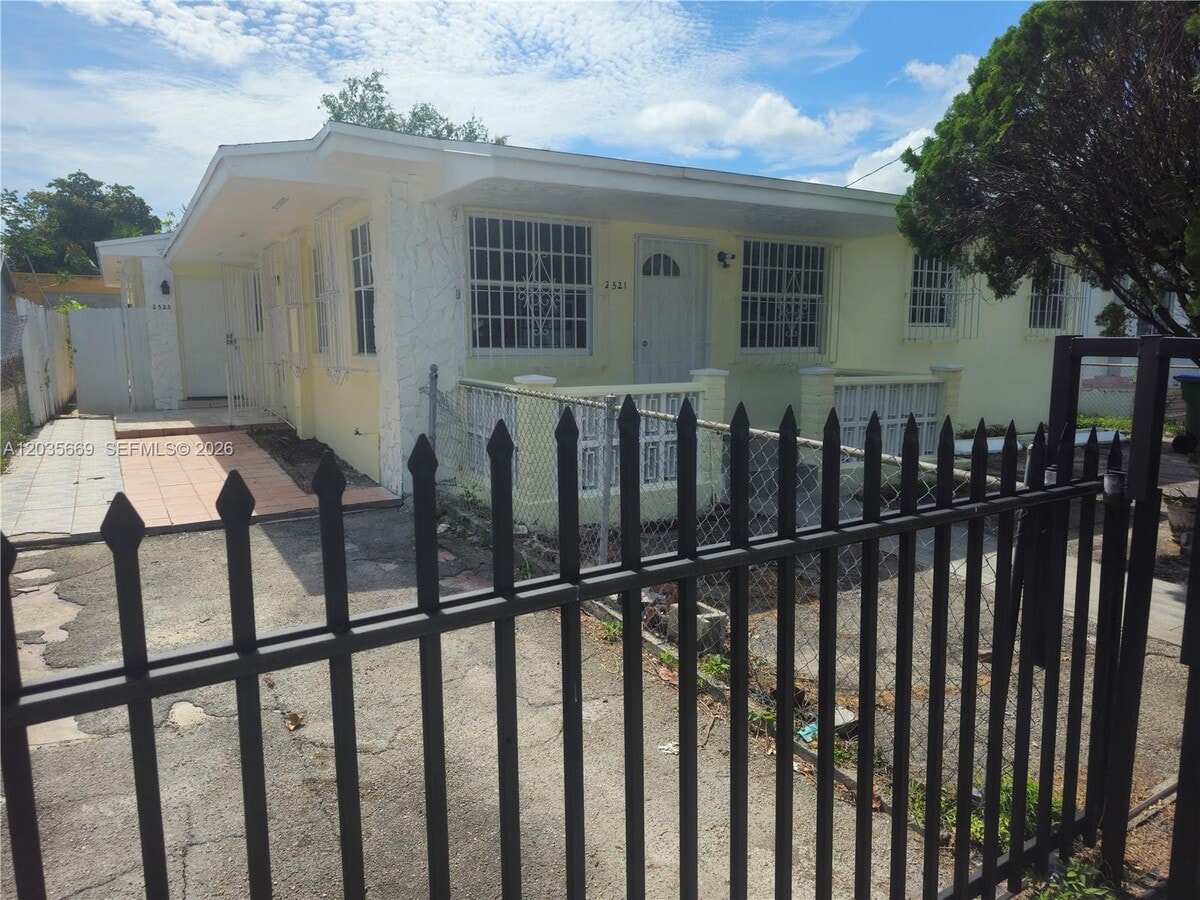Photo - 2521 NW 13th Ave Unit 2521