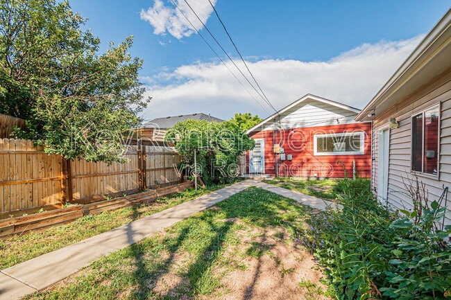 Photo - 421 N Stuart St