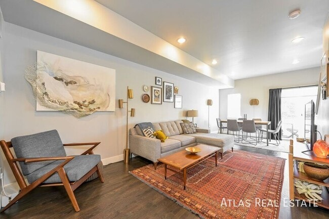 Photo - 3810 Olive St