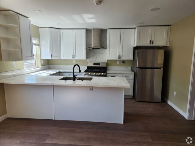 Building Photo - 4308 Leimert Blvd Rental