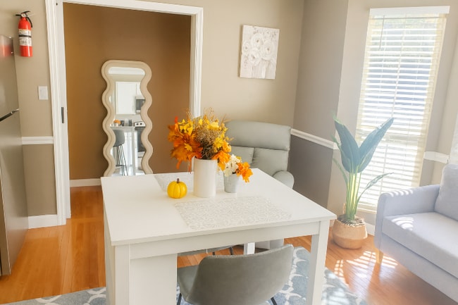 Photo - 4302 Foothills Dr Unit The Sage