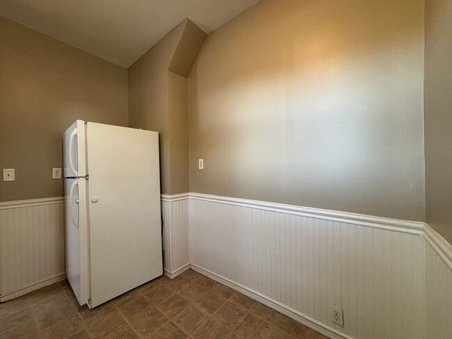 Photo - 660 5th St E Unidad 1