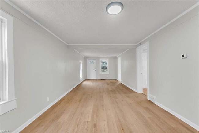 Photo - 242 Orchard Ave