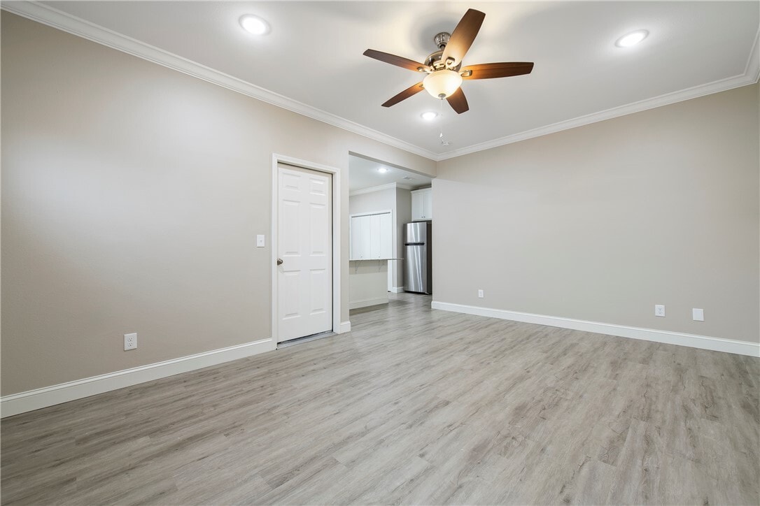 Photo - 605 N 7th St