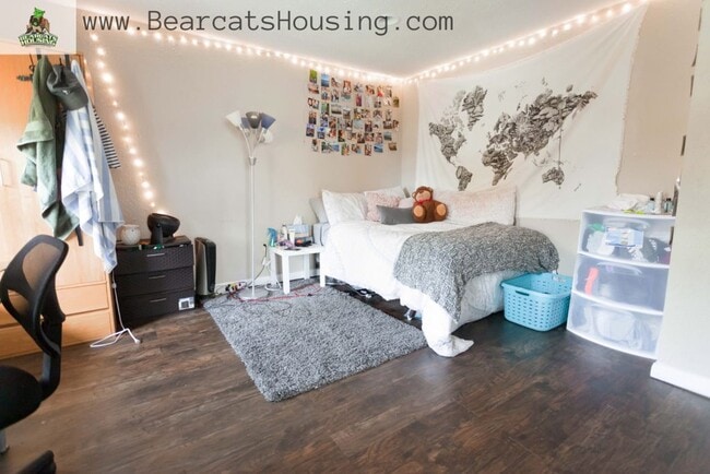 Photo - 101 Chestnut St