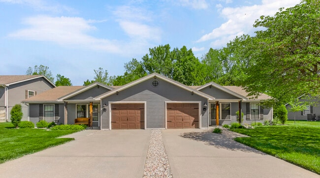 Photo - 16 Wallingford Dr