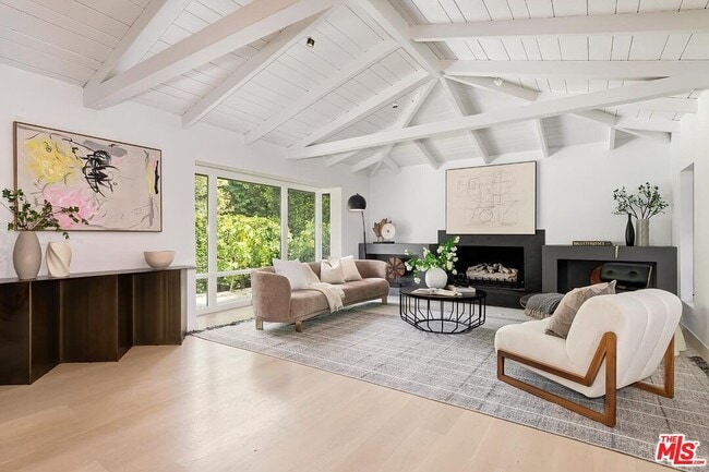 Photo - 1847 N Beverly Dr