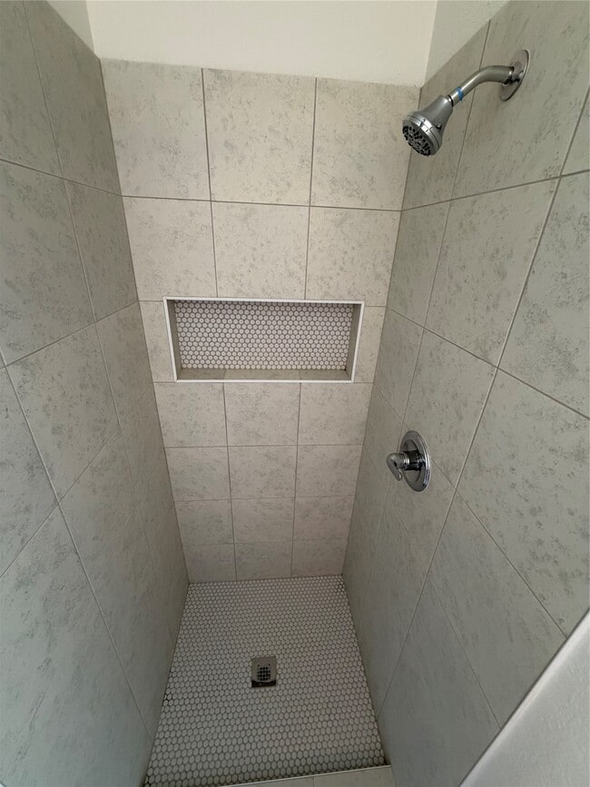 Photo - 2205 Highland Crossing Dr