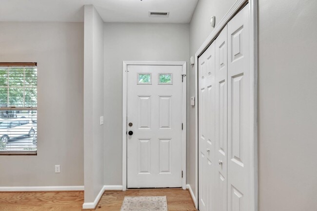 Photo - 255 Hampshire Downs Dr