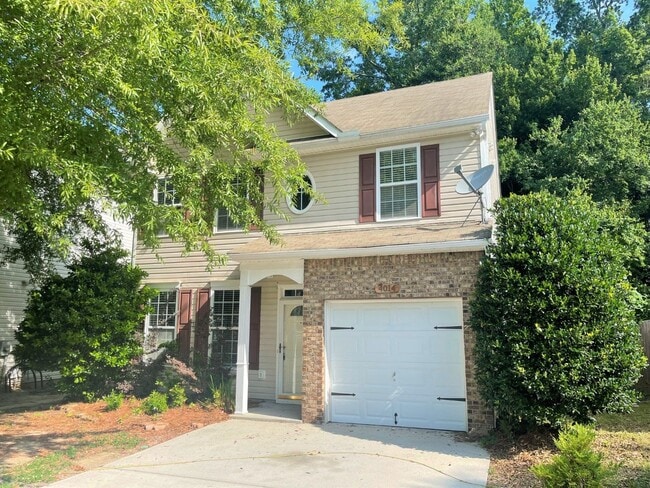 Building Photo - Great location, 4 bed, 2.5 bath, pride of ... Rental