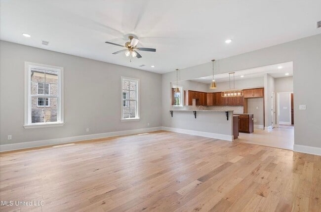 Photo - 2534 AC Freeman Dr W