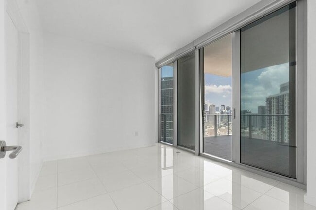 Photo - 851 NE 1st Ave