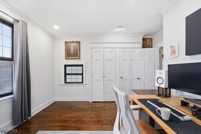 Photo - 103 Early St