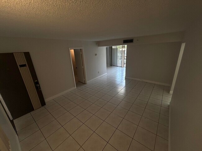 Photo - 8650 SW 133rd Avenue Rd Unidad 214