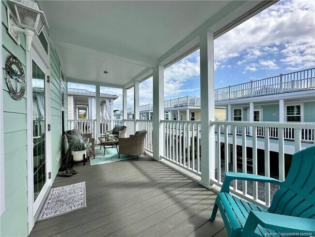 352 NE Starboard Way