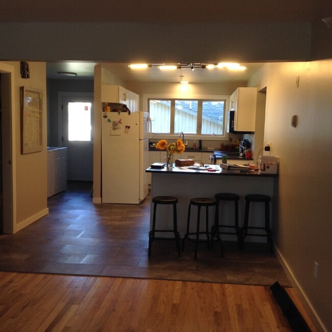 Photo - 1101 W Dickerson St