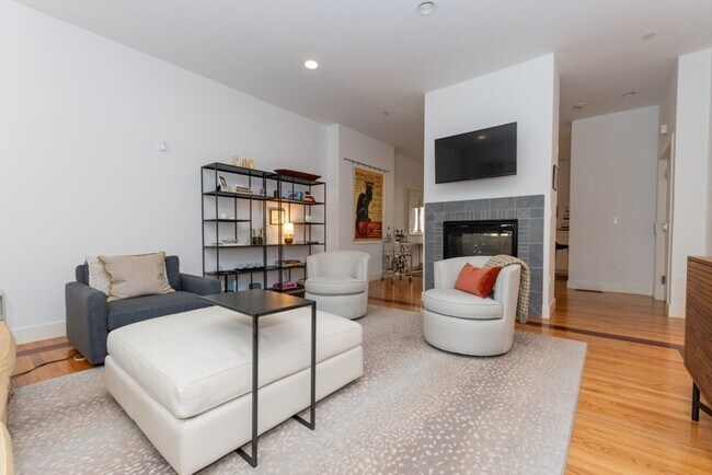 Photo - 769 Heath St