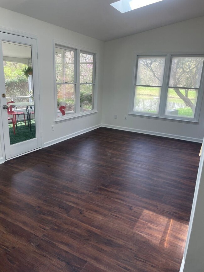 Photo - Large End Unit Townhome in Oak Ridge Meadows