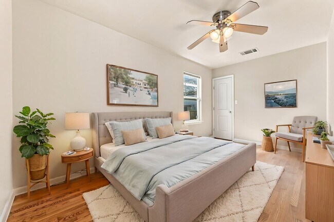 Photo - 4805 Evans Ave Unidad B