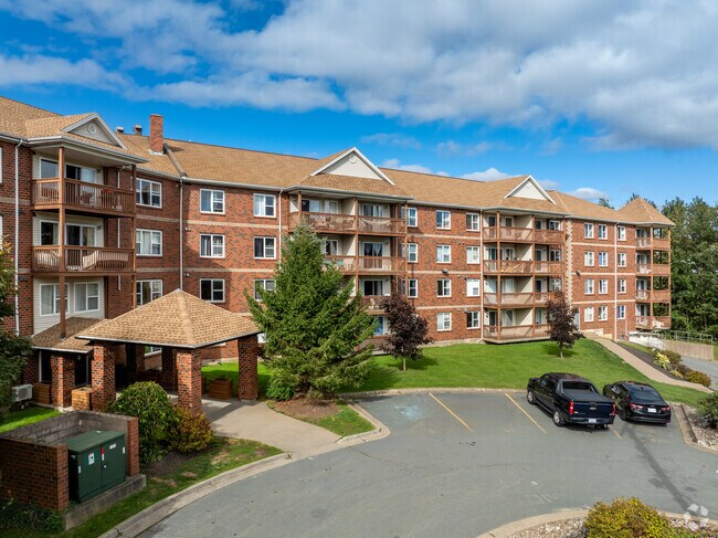 Photo - Greenpark Suites