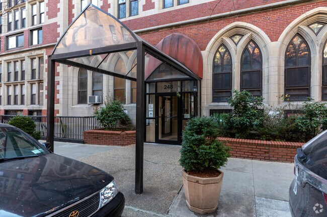 Photo - The Greentree