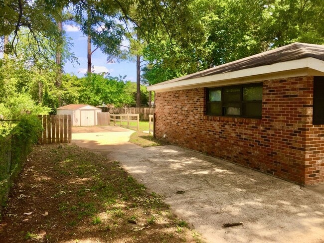 Photo - TURN KEY FULLY FURNISHED RENTAL