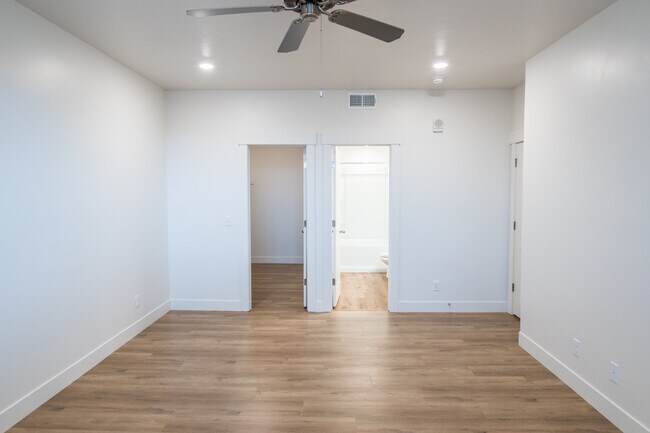 Photo - Trail Hollow Apartments