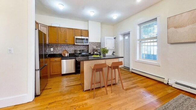 Photo - 7 St Mark St Unit 3