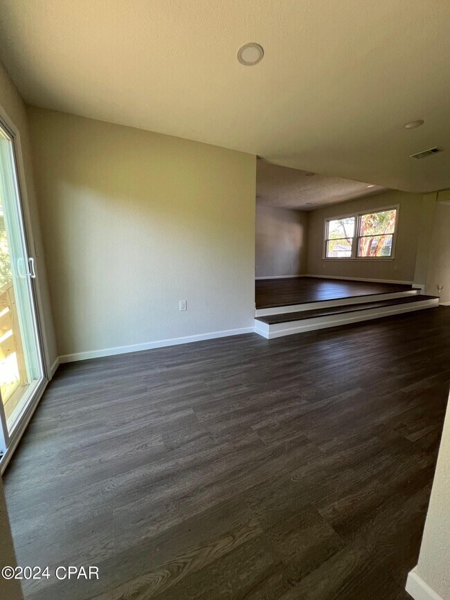 Photo - 1704 Cherry St