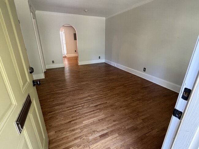 Photo - 1215 Pinecrest Ave