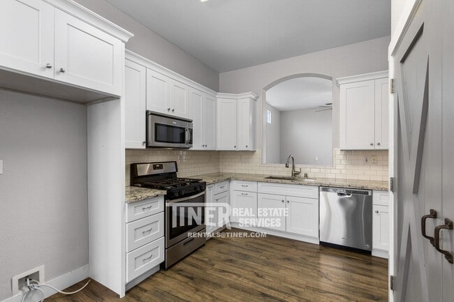 Photo - 1981 Amber Fields Way