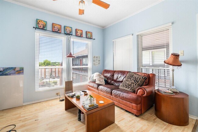 Photo - 2804 Rio Grande St Unit 311