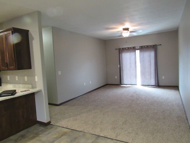 6408 Keller Cr-- Twin Home - 6408 Keller Cr-- Twin Home