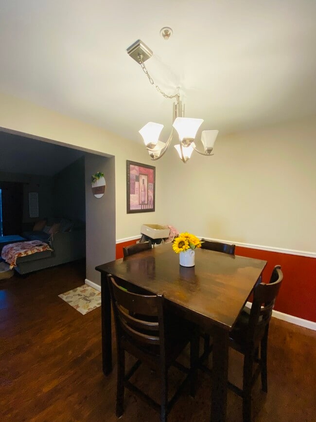 Photo - 21W581 North Ave Unit 83