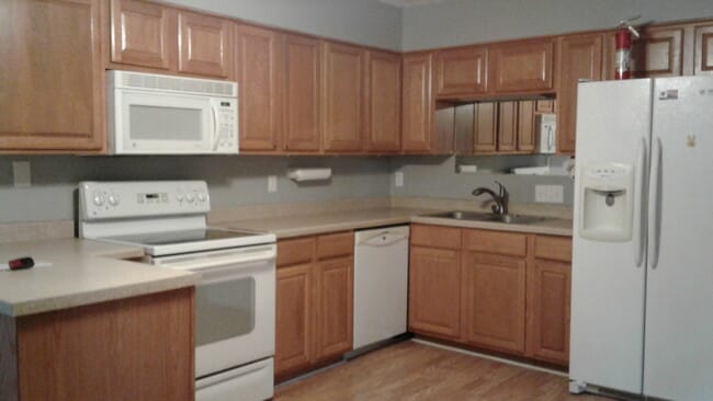 Photo - 302 W Tecumseh Dr