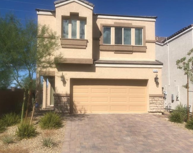 Photo - 4 Bed house off Stephanie and Warm Springs