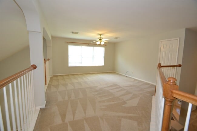 Photo - 15307 Amesbury Ln