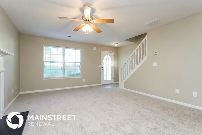 Photo - 6894 Smoke Ridge Dr